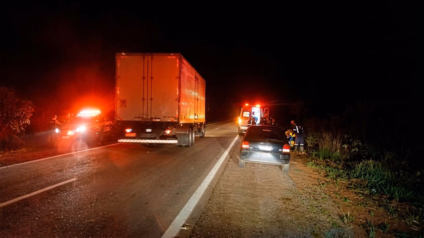 Ciclista morre em hospital após ser atropelado na BR-364