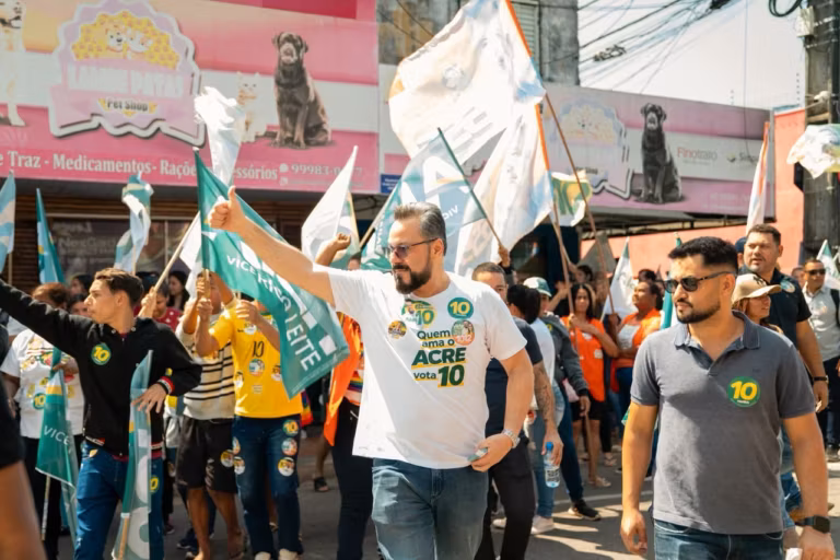 Alan Rick conversa com comerciantes em Rio Branco e apresenta propostas