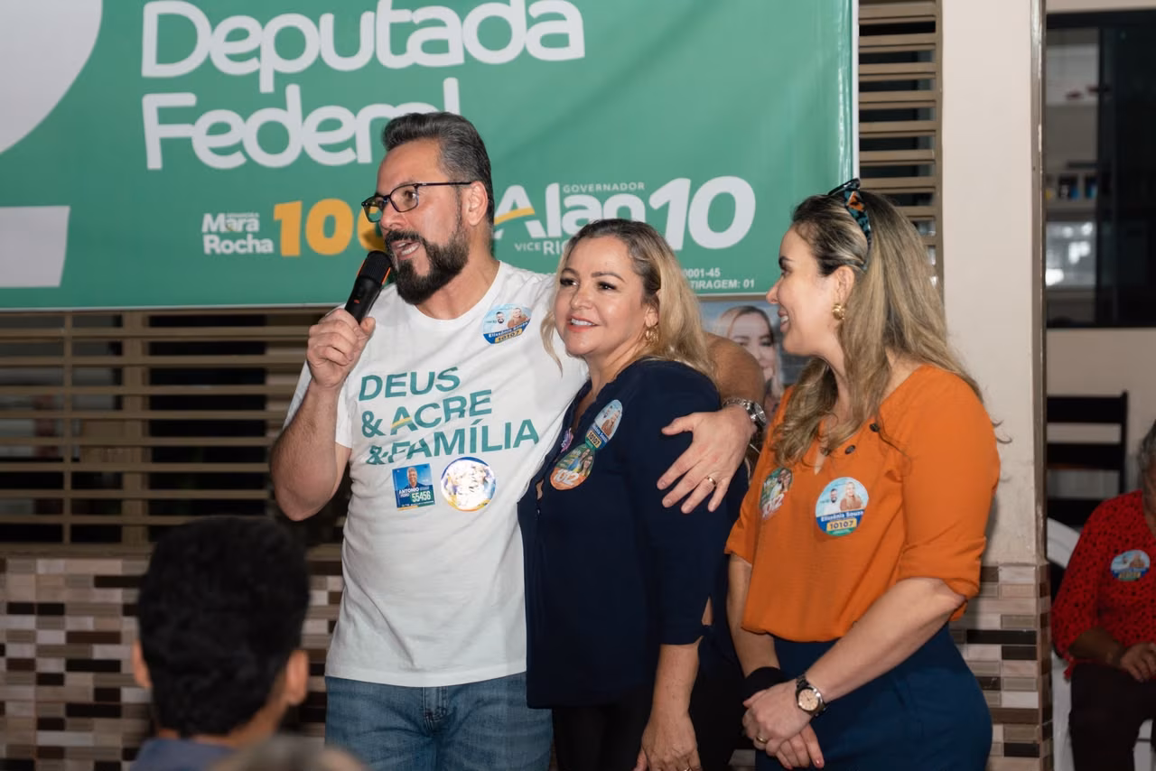 Ao lado de candidatas, Alan defende ações de combate à violência