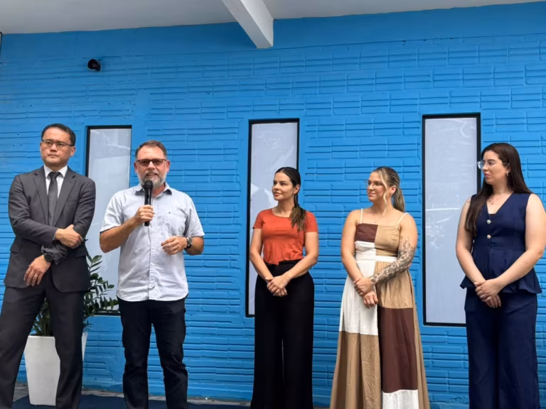 A empresa responsável aguarda a liberação da fábrica para iniciar o deslocamento dos ônibus