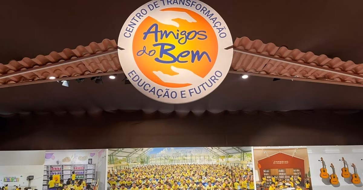 ONG Amigos do Bem reúne três mil empresários em SP para jantar beneficente