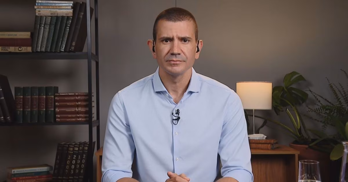 Câmeras em policiais não podem ser “caça às bruxas”, diz Douglas Ruas à CNN