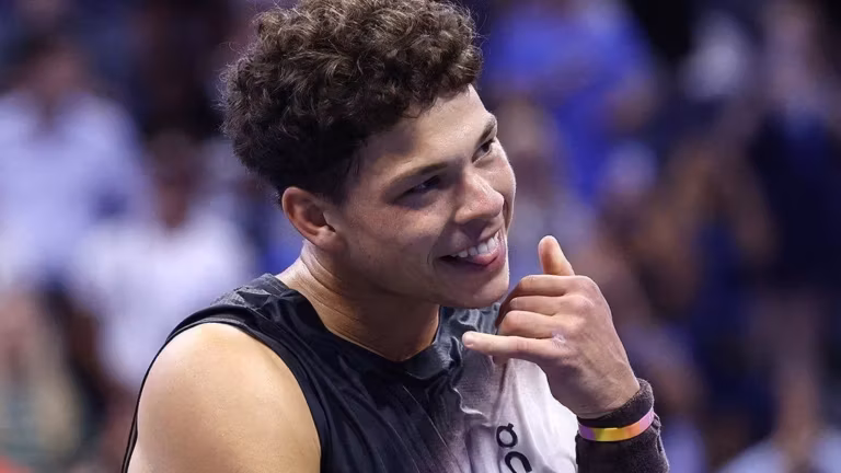 Ben Shelton chega à primeira final de Grand Slam e mira título histórico
