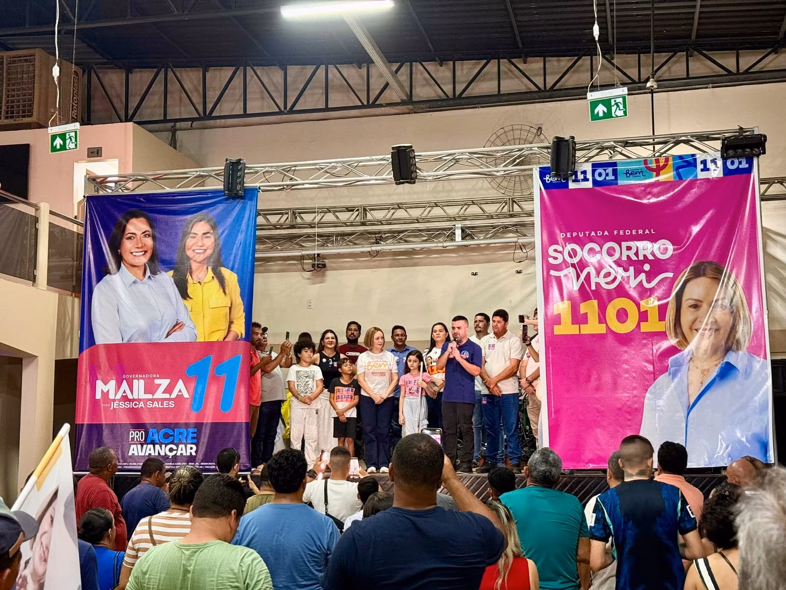 Rosana prestigia inauguração de comitê de Socorro Neri e destaca força das mulheres na política
