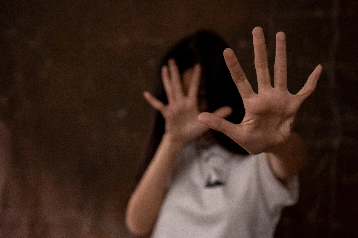 Mulher é atropelada pelo ex-companheiro após solicitar medida protetiva