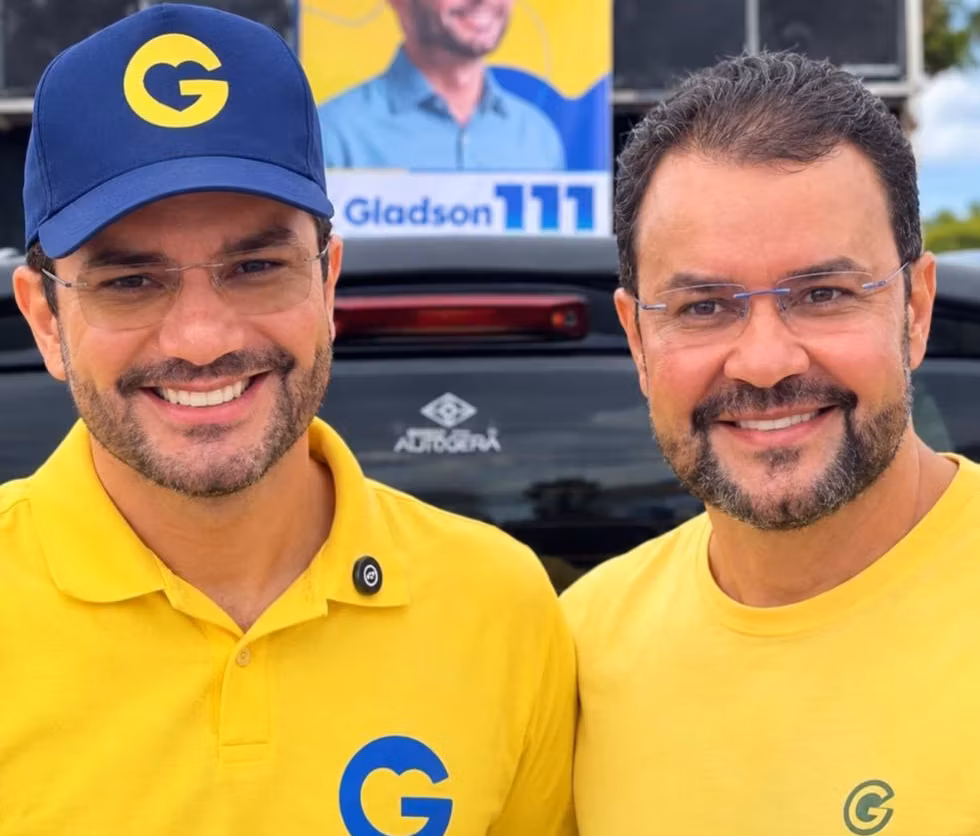 Roxinho virou Gladson ou Gladson é que está ficando parecido com o Roxinho?
