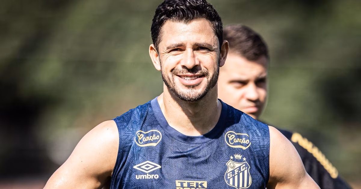 Giuliano anuncia aposentadoria: “Futebol foi melhor coisa que me aconteceu”