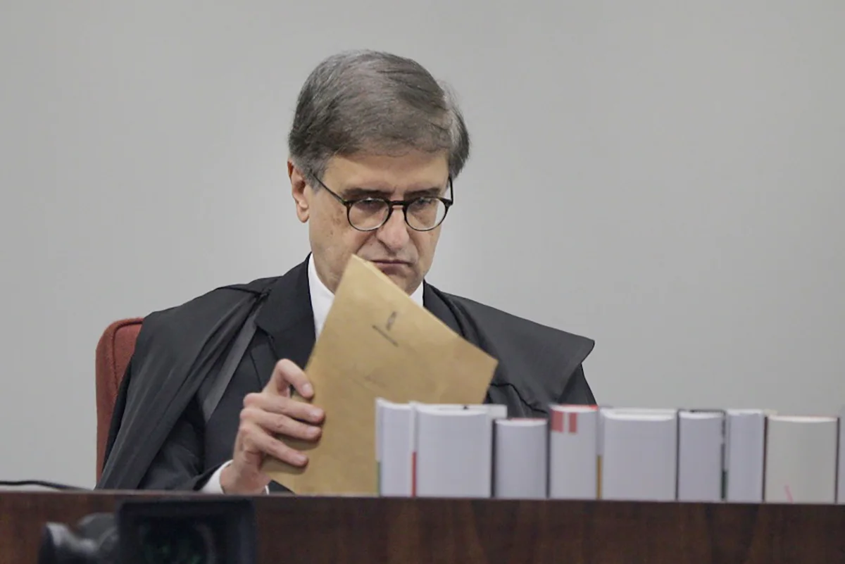 Paulo Gonet e familiares são citados 33 vezes em inquérito do Master