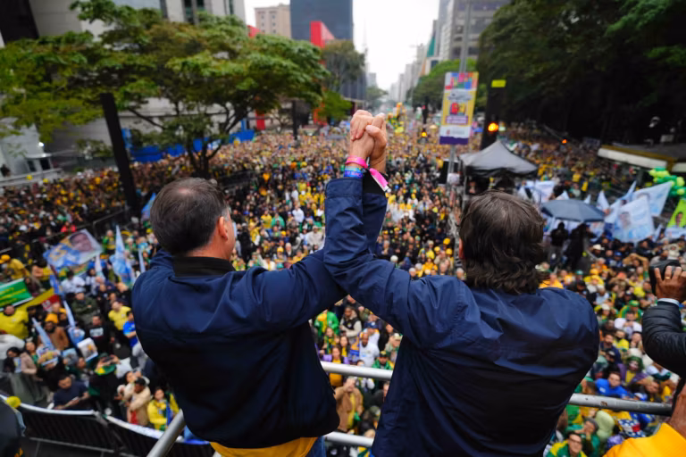 Monitor da USP estima 28,5 mil pessoas em ato de Flávio Bolsonaro na Avenida Paulista
