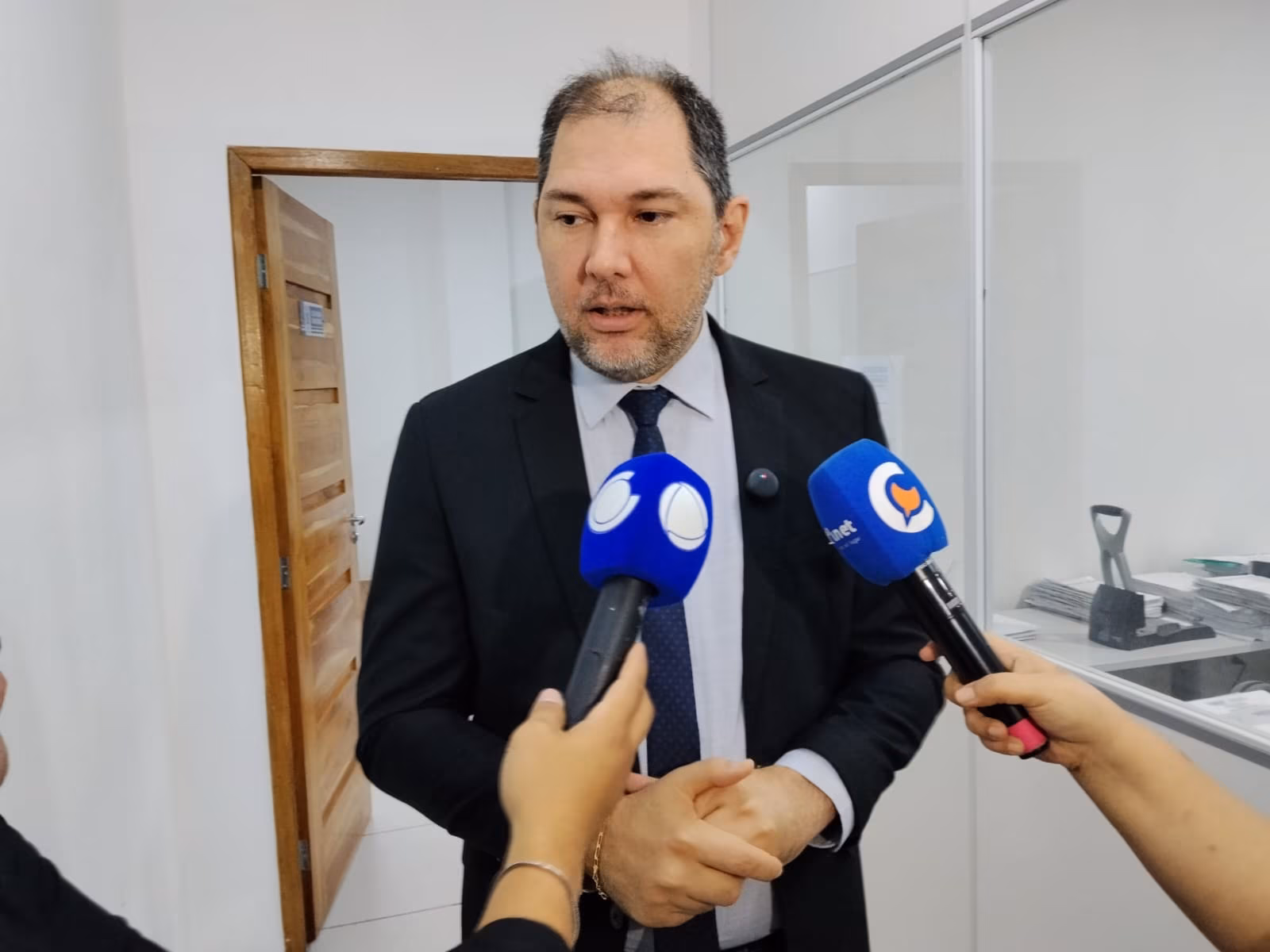 De acordo com o presidente, a intenção é garantir transparência durante todas as etapas do certame.