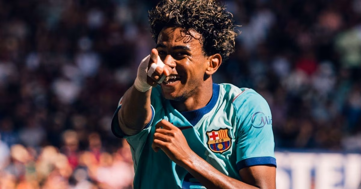 Com shows de Yamal e Adeyemi, Barcelona bate o Levante e segue 100%