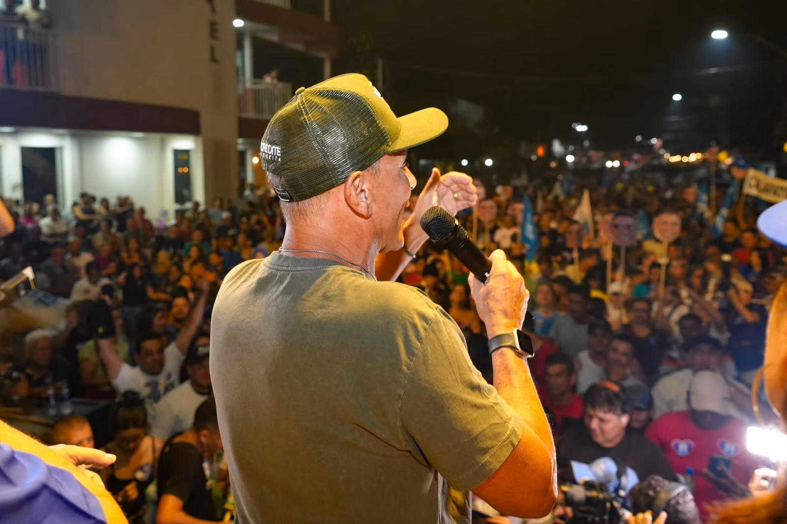 Em Sena, Bittar defende oportunidades para jovens e uso do potencial do Acre