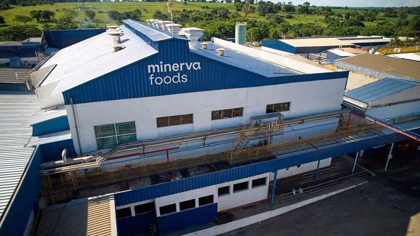 Minerva esclarece à CVM falas sobre dívida e geração de caixa em 2026