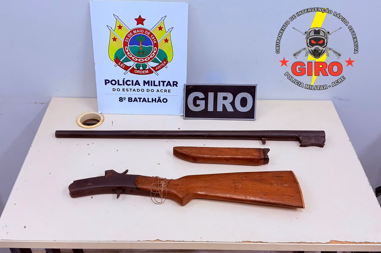 No Acre, homem é detido após jogar espingarda em terreno durante fuga