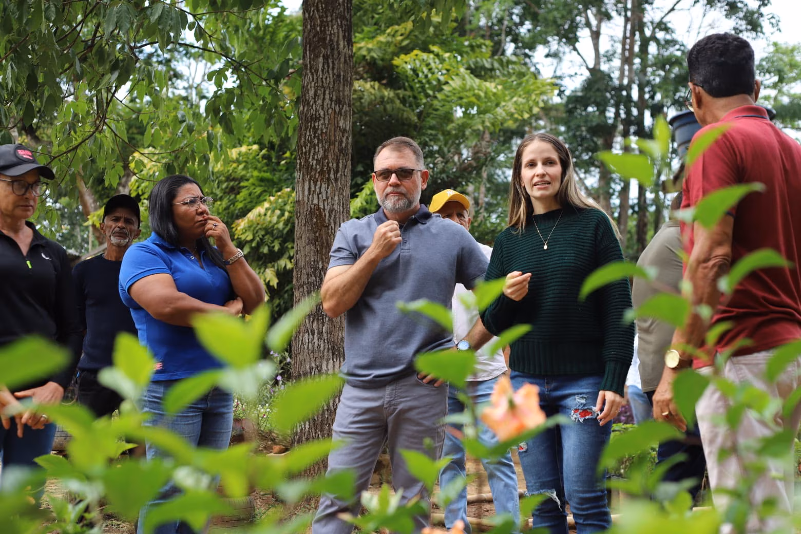 Prefeito de Rio Branco visita Horto Florestal e reconhece trabalho da equipe