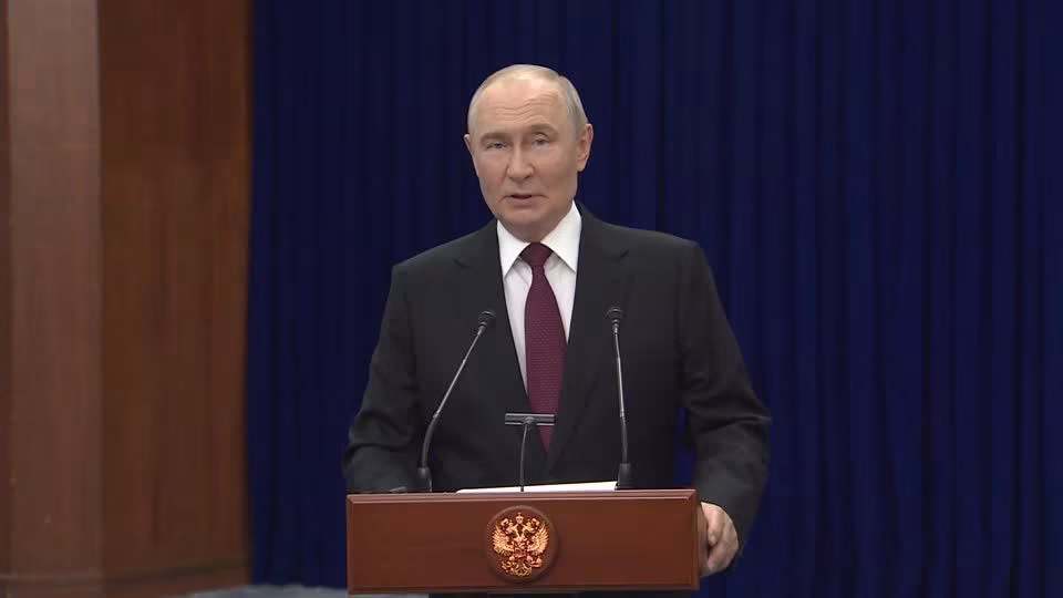Ameaça de Zelensky de fechar espaço aéreo é terrorismo de Estado, diz Putin