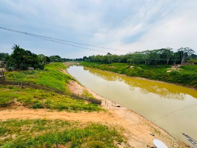 Rio Iaco atinge menor nível do ano
