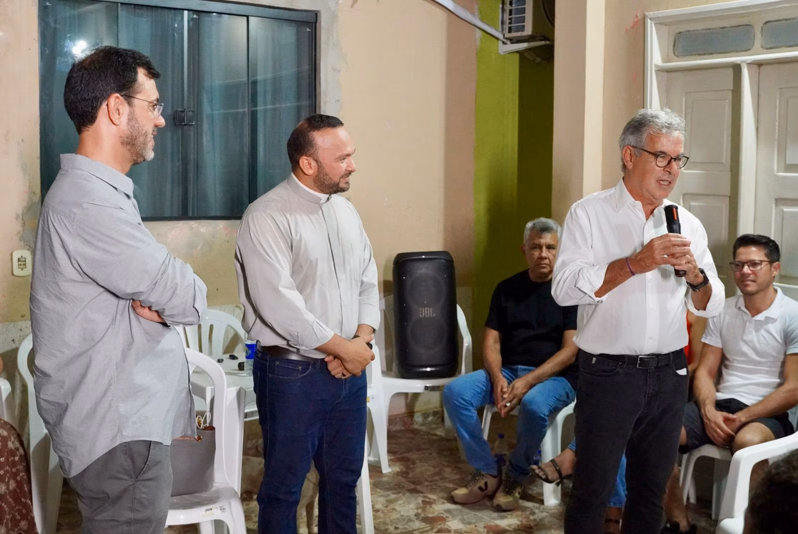 Encontro reúne Jorge, Thor e padre em diálogo sobre os desafios do Acre