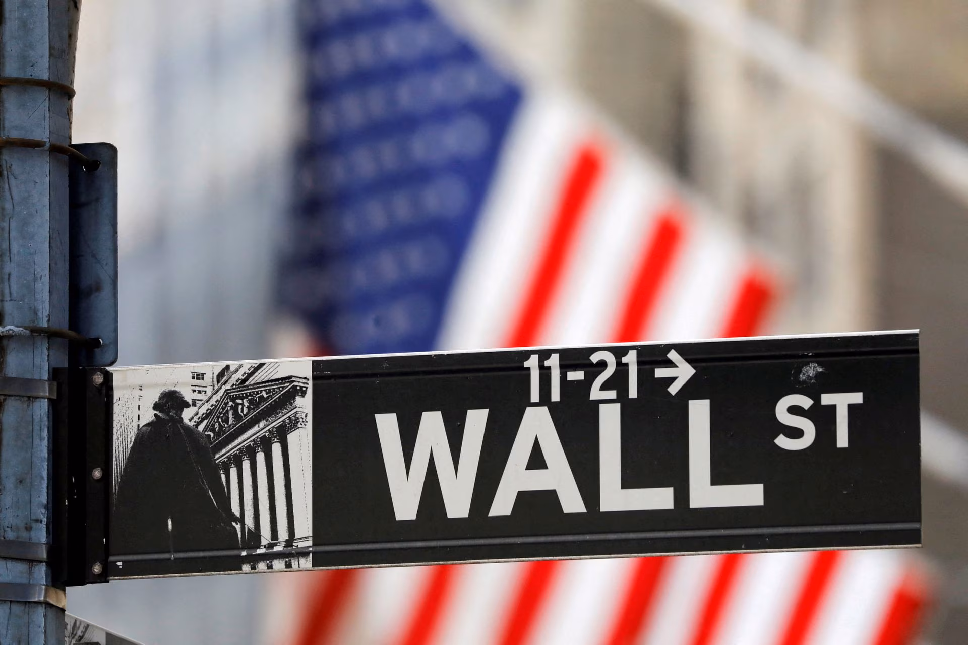 Bolsas de NY caem após payroll forte reforçar previsão de alta de juros pelo Fed