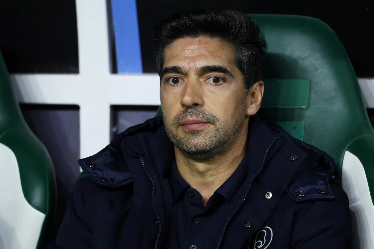Abel Ferreira critica regra de jogos no Brasileirão e liga ao aumento de estrangeiros