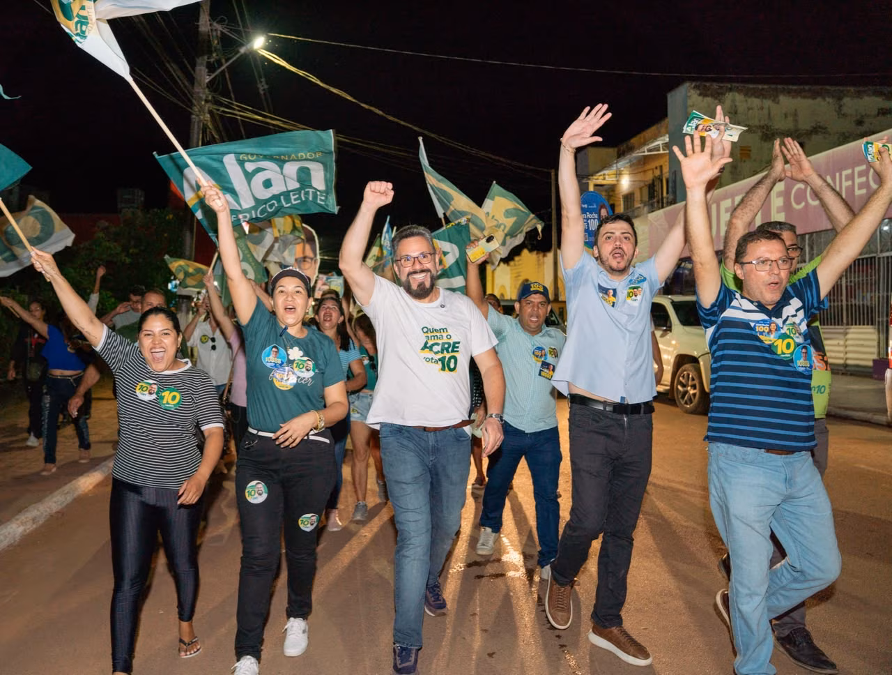 Alan Rick faz caminhada em Plácido de Castro e promete reforçar saúde, segurança e produção rural