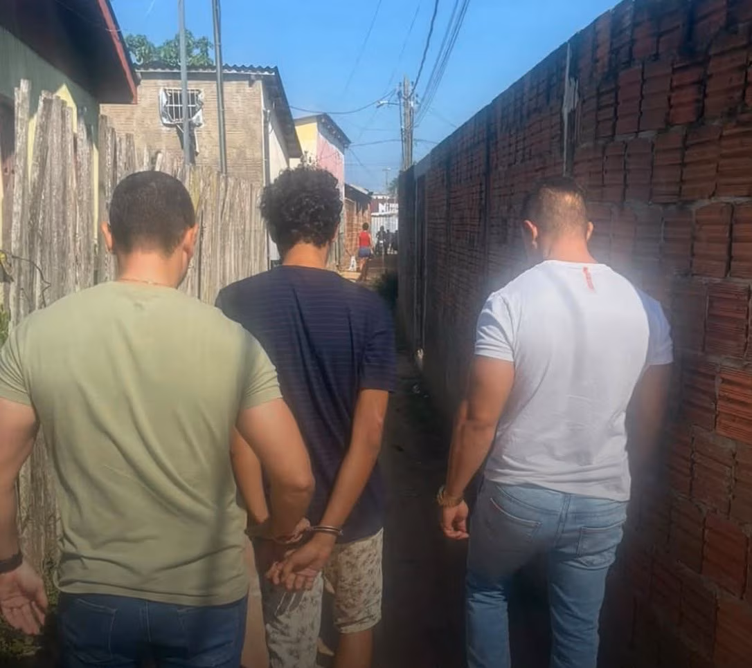 Jovem de 18 anos é preso suspeito de matar homem a golpes de canivete