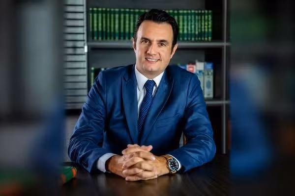 Quem é Jeferson Rocha, candidato ao Senado por Santa Catarina