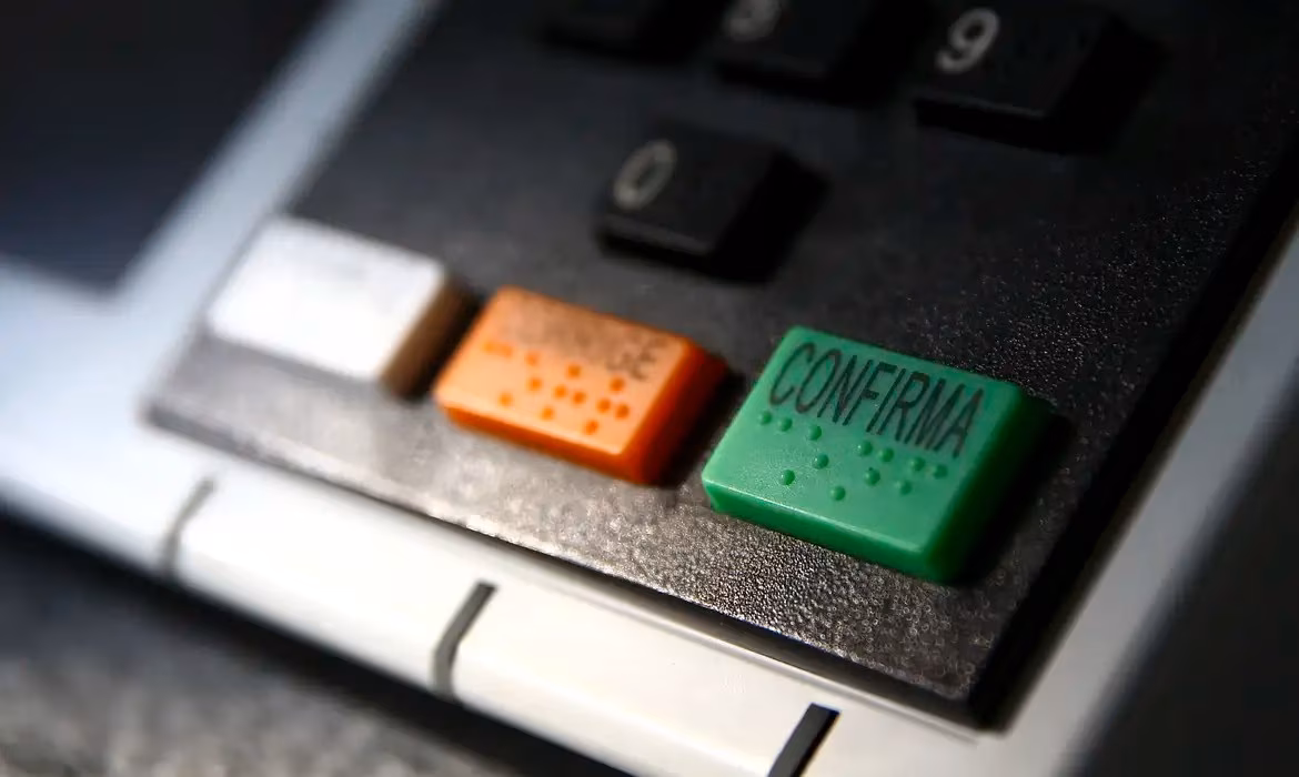 Datafolha aponta solidão e dependência digital como causas de abstenção nas eleições