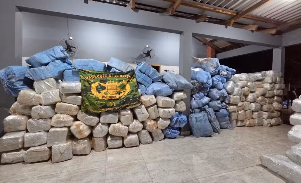 Denúncia feita no Acre leva à apreensão de 3,6 toneladas de drogas em RO