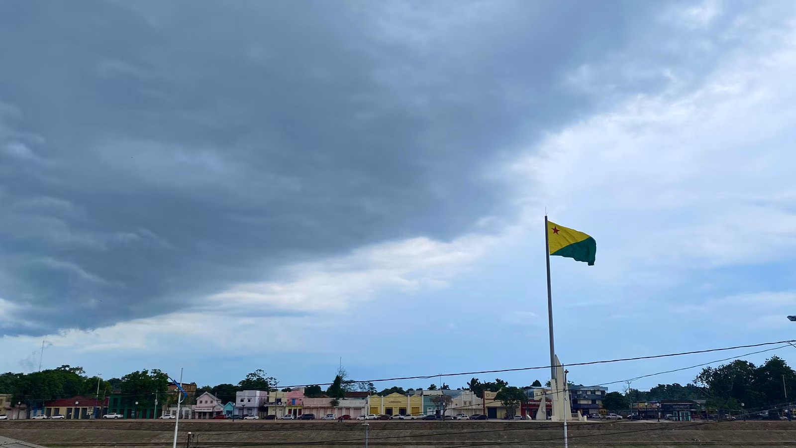 Acre terá domingo de frio, chuva forte e possibilidade de temporais