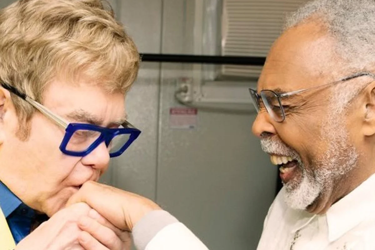 Elton John rasga elogios nos bastidores a Gilberto Gil no Rock in Rio