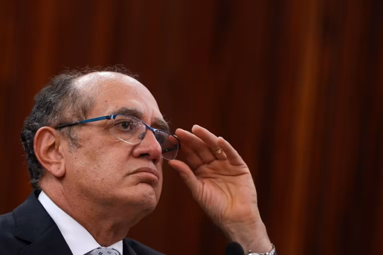 Delegados criticam Gilmar e dizem que PF não é responsável por crise no STF