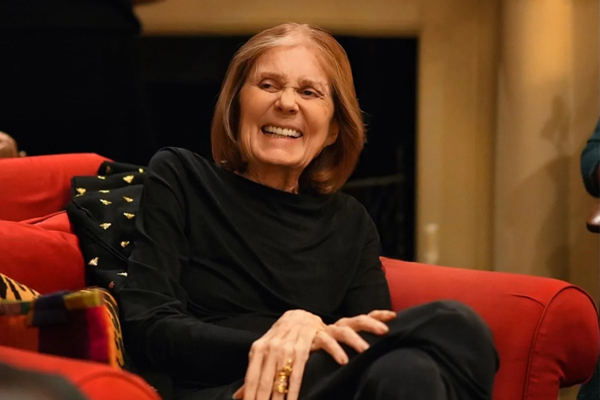 Morre a escritora e ativista feminista Gloria Steinem, aos 92 anos