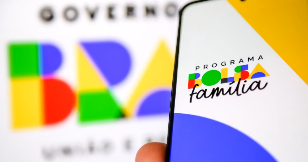 Com reajuste, Bolsa Família chegará a 48% do salário mínimo, diz economista