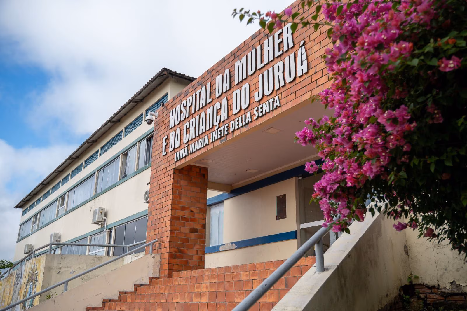 Cirurgia para retirada de útero é interrompida após apagões em hospital no Acre