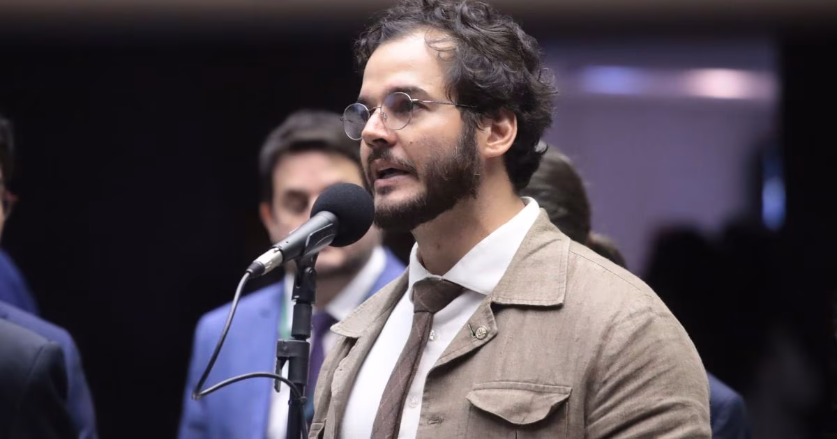 Quem é Túlio Gadêlha, candidato ao Senado por Pernambuco