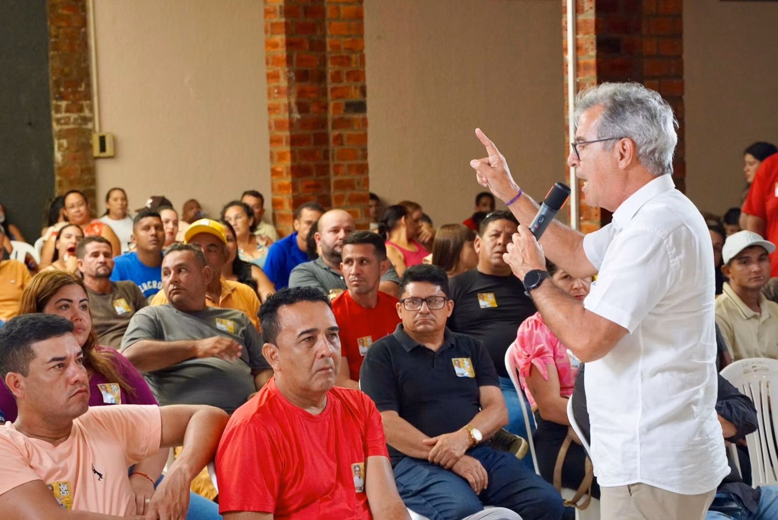 Mais de 200 lideranças de Rio Branco declaram apoio a Jorge Viana