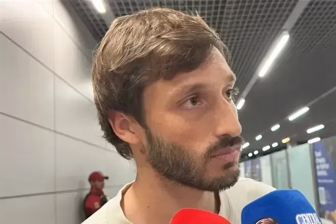 Matías Viña celebra chegada ao Cruzeiro e revela impasse no River Plate