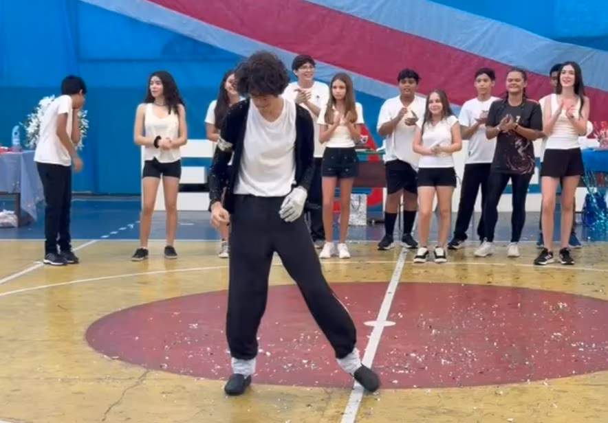 Acreano de 15 anos impressiona ao dançar sucessos de Michael Jackson