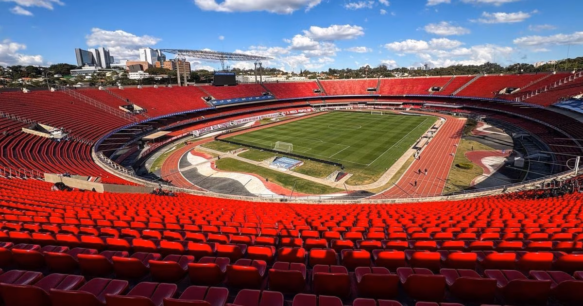 São Paulo FC deve indenizar torcedor atingido por placa