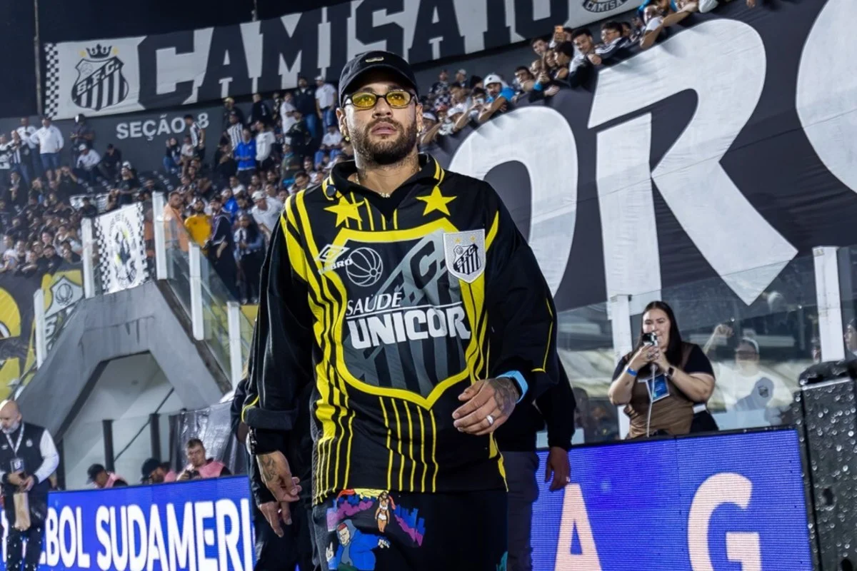 Neymar provoca torcida do Atlético-MG: “Com joelho estourado, sou melhor”