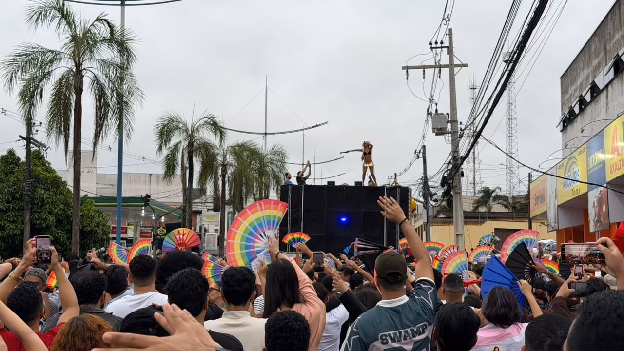 20ª Parada do Orgulho reúne acreanos em Rio Branco; VEJA IMAGENS