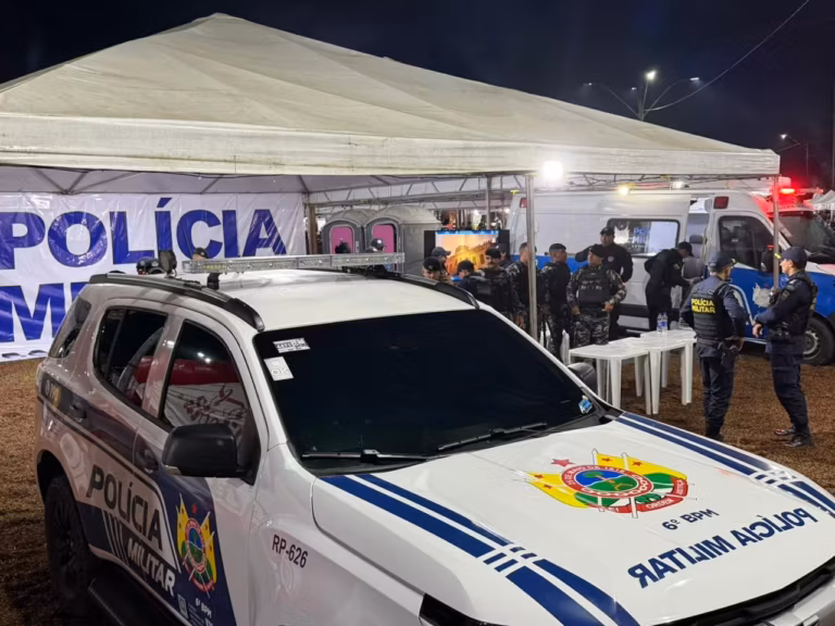 C.R. recebeu voz de prisão e foi encaminhado à Delegacia de Polícia Civil para os procedimentos cabíveis