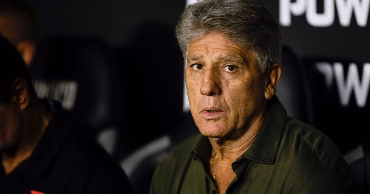 Renato Gaúcho é recebido por mais de mil torcedores do Grêmio; assista