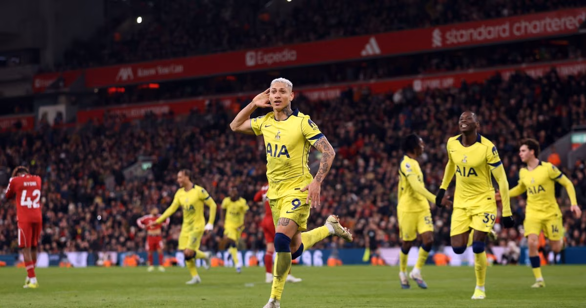 Richarlison deve pedir rescisão no Tottenham para assinar com o Vasco