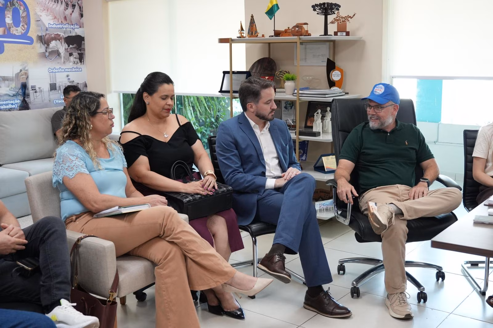 Felipe Tchê articula diálogo entre Prefeitura e condomínios sobre coleta de resíduos