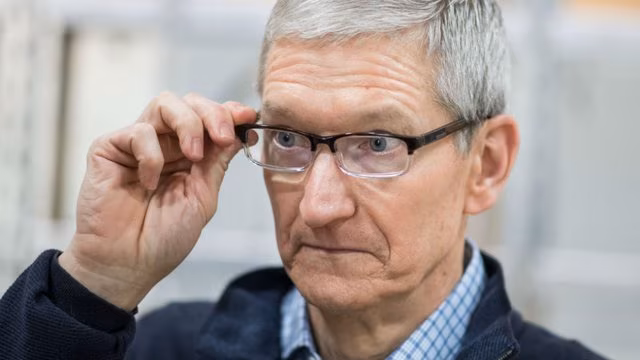Sem Tim Cook perde o brilho? Apple fica de fora de recomendações de ações globais