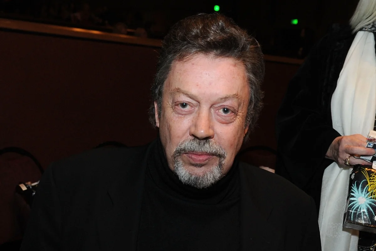 Tim Curry: histórico de doenças causou a morte do ator aos 80 anos