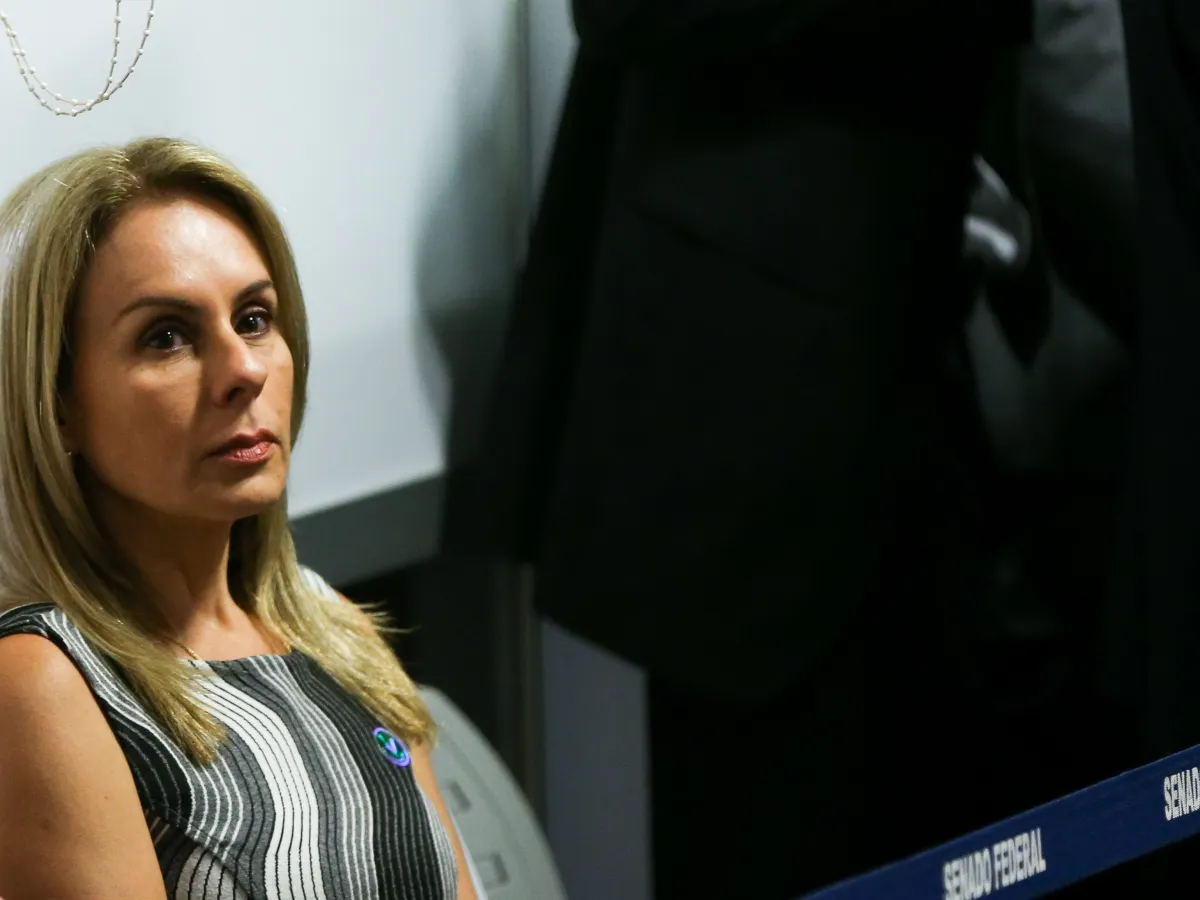Mulher de Moraes nega vínculo pessoal com Vorcaro em viagem de jatinho